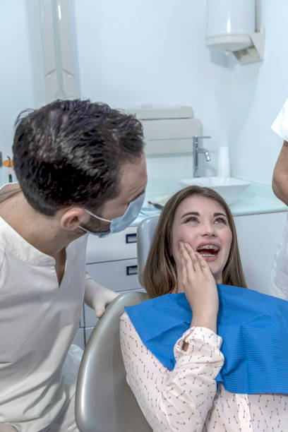 Best Dentist Open on Weekends  in Chesapeake Ranch Estates, MD